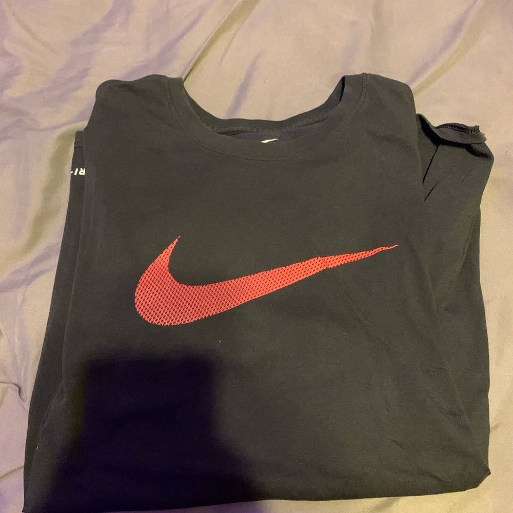 Nike T Shirt
